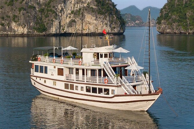 Ha Long Bay 2 Days 4 Star - Day 1 on the bay: Pearl Farm water time and Vung Vieng village