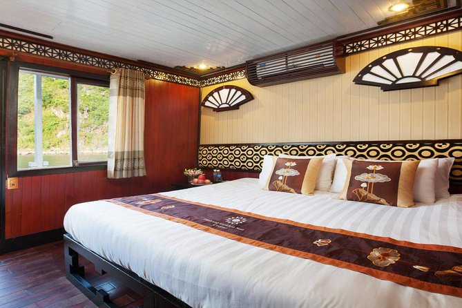 Ha Long Bay 2D1N on a 3-Star Cruise - Ha Long Bay, wooden junk style: what the 3-star cruise really delivers