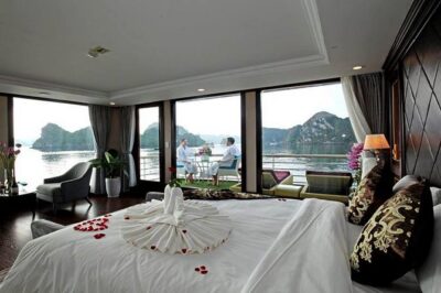 Ha Long Bay & Lan Ha Bay 2D1N on 5-star Cruises - Getting from Hanoi to the water: pickup, highway ride, and Got Pier tea break