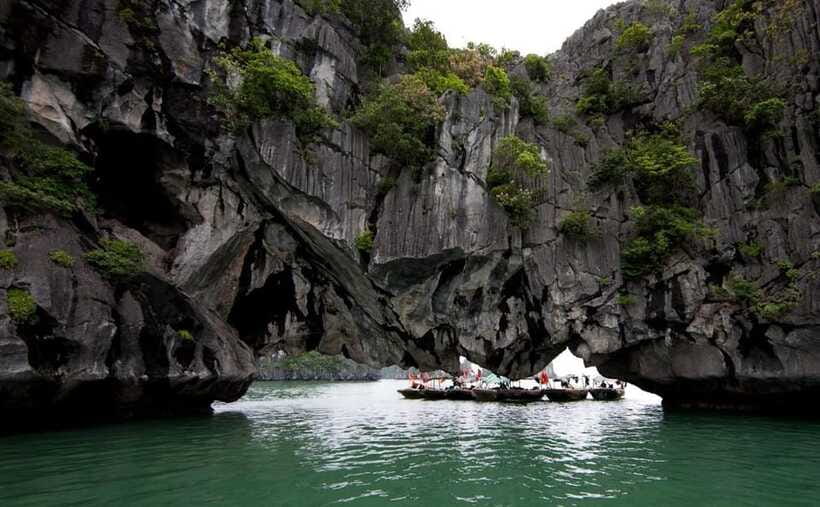 Ha Long Bay Small Deluxe Cruise Day Trip With Kayak & Lunch - Price and What’s Actually Included for $44