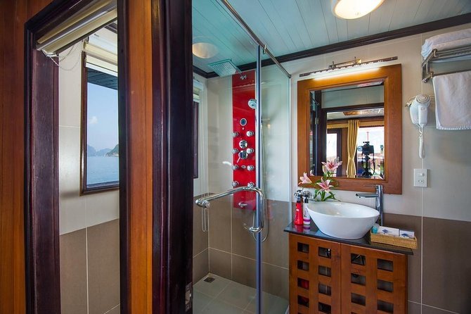 Ha Long bay tour in Middle 3 star cruise - Ha Long Bay from Tuan Chau: why this cruise format feels practical
