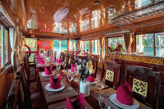 Ha Long bay tour in Middle 3 star cruise - Onboard life: kayaking, tai chi, and a cooking class that’s actually structured