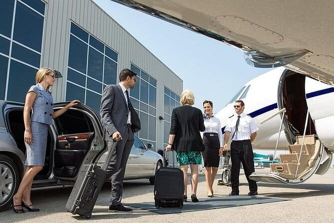 Ha Noi airport Arrival or Departure By Private car transfers - Airport to Hotel Without the Headache