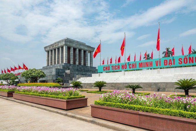 Ha Noi City tour - Group tour - Hoa Lo Prison: History That Should Make You Sit Still