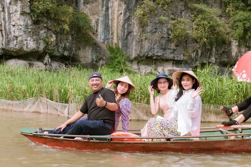 Ha Noi: HOA LU-TAM COC-MUA CAVE ,Buffet Lunch & Cycling - Tam Cốc by bamboo boat: why the scenery feels like living postcards