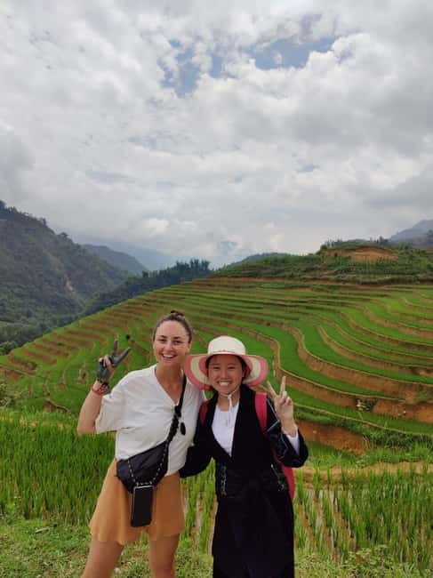 Ha Noi-Sapa Authentic Trek & Homestay wih hmong women (2D1N) - Day 1 Walk: Sapa to Ta Van Through Villages and Fields