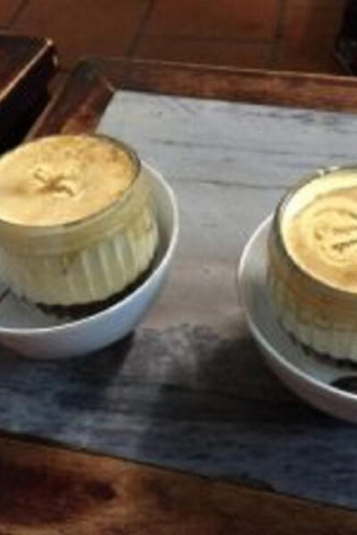 Ha Noi : Small Group Hanoi Street Food Tour - A local-style food walk, built around conversation