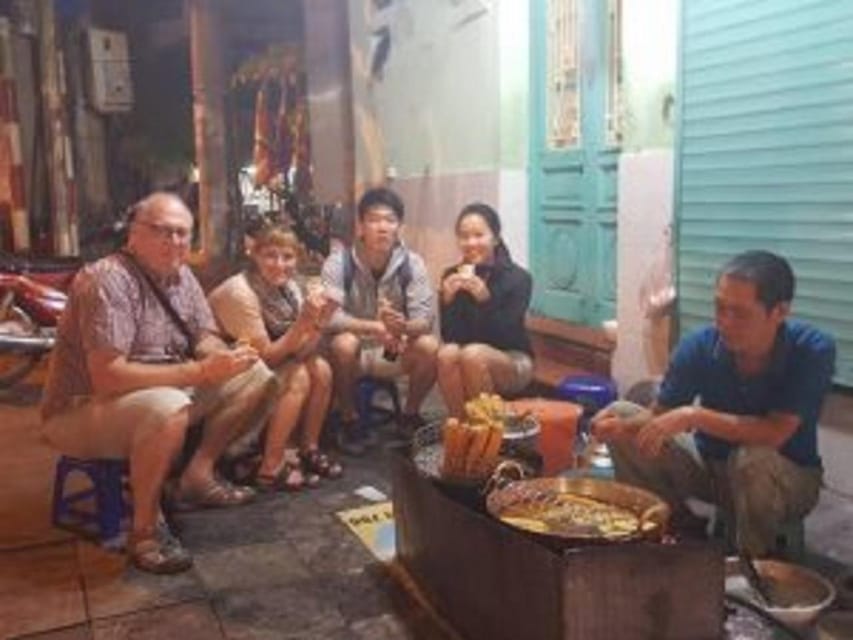 Ha Noi : Small Group Hanoi Street Food Tour - Who should book this Hanoi street food tour