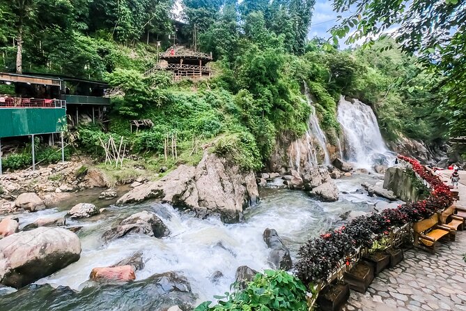 Half Day Cat Cat Village Tour Guided from Sapa - Your guide experience: why Mu and Pang make a difference