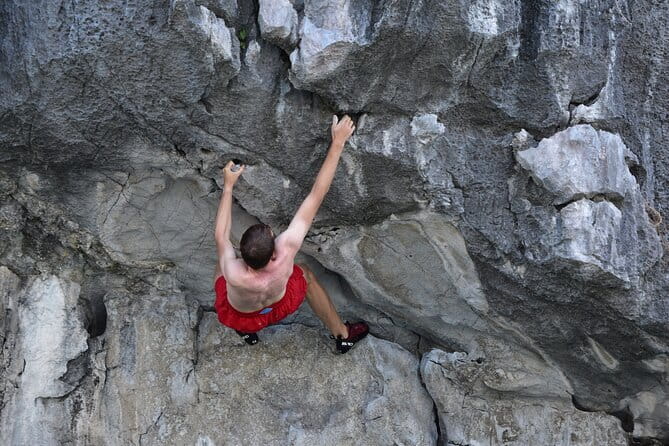 Half day Deep Water Solo - Landing, Timing, and the Part Climbers Actually Need Help With