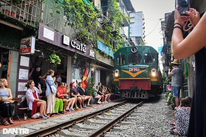 Half-Day Ha Noi City Sightseeing Private Tour With Student - Key things that make this tour worth your time
