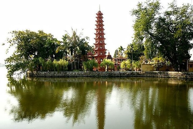 Half-day Ha Noi's Hidden Gems And Historic Sites - Hoan Kiem Lake and Ngoc Son: where legend meets daily life