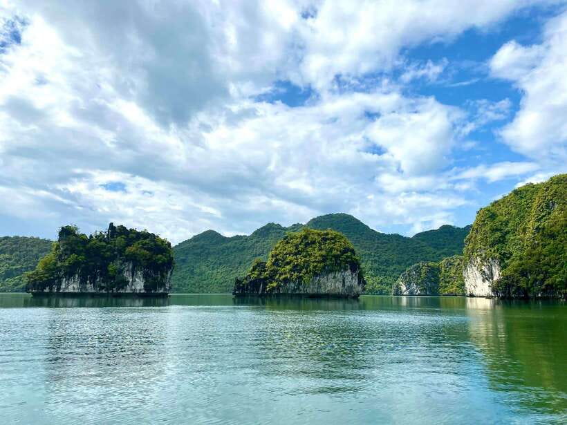 Half day Lan Ha Bay excursion ( 4 hours ): Kayaking, Snorkel - Price and value: why $64 can make sense for Lan Ha