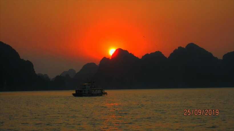Half day Lan Ha Bay excursion ( 4 hours ): Kayaking, Snorkel - Timing: morning vs afternoon, and how to pack for getting wet