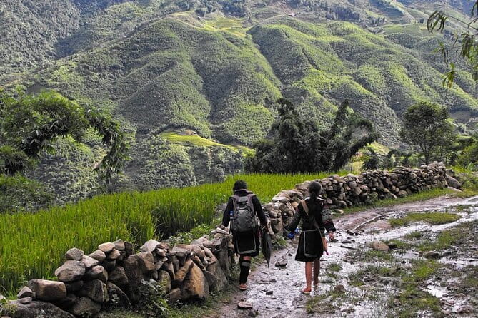 Half-Day Private Muong Hoa Valley Trek and Ethnic Tribes Tour - How hard is it, really? Footwear, slips, and the moderate-fitness reality