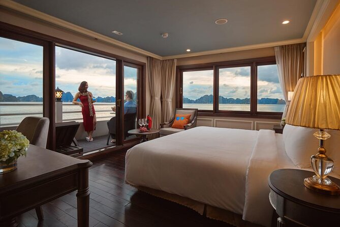 Halong Bay 2 Days-1 Night with Athena Cruise - Food and drinks: included meals versus the open bar