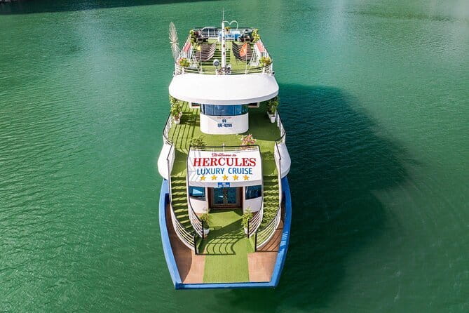 Halong bay 4 hours boat tour from Halong city with 2 caves, kayak - Lunch, drinks, and onboard comfort: the stuff that affects your day