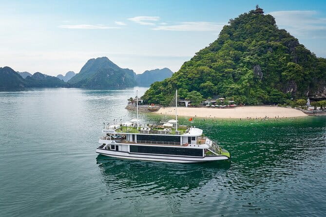 Halong Bay 5-Star Day Cruise, Buffet Lunch, Cave, Kayak, Transfer - Ti Top Island: Beach Time and the Peak View Option