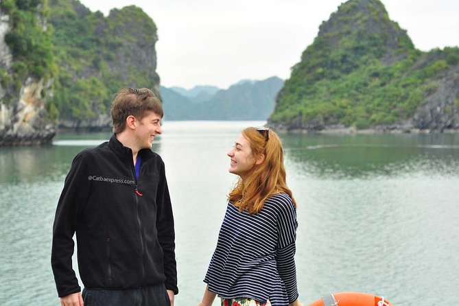 Halong Bay and Lan Ha Bay from Cat Ba Island: Cruise and Kayak Tour - Cat Ba start: the simple way to get on the water