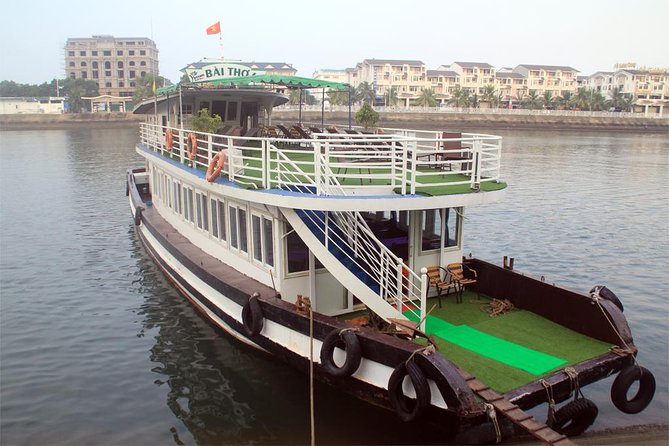 Halong Bay Cruise Day Trip: Visit Thien Cung Cave, Kayaking & Lunch - best price - Lunch Onboard: Included, Filling, and Timed for a Day Trip