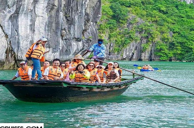 Halong Bay Cruise Luxury 1 Day Tour - The onboard meal setup: buffet lunch and afternoon tea
