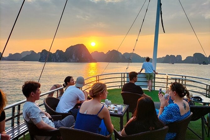 Halong Bay Day Trip 6hour: Buffet Lunch,Limousine bus,small group - Group size and timing: what a 12-hour day does to you