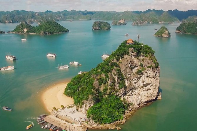 Halong Bay Full-Day - 5.5 Hours On-Boat With Cave And Kayaking - Luon Cave kayaking: fun lagoon time, crowds are real