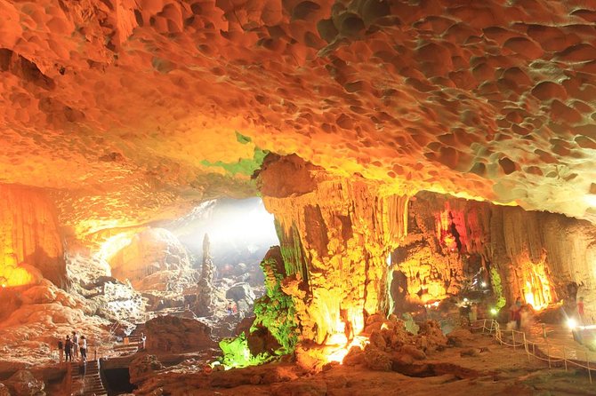 Halong bay Full Day Cruise trip: kayaking, surprise cave, titop island, lunch - Hon Ga Choi Island and the cave-and-island rhythm