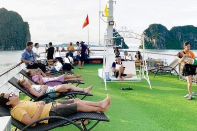 Halong Bay Full-Day Cruise with Kayaking from Hanoi - Sung Sot Cave at 1:30 pm: The Big Grotto Stop That Changes the Scale