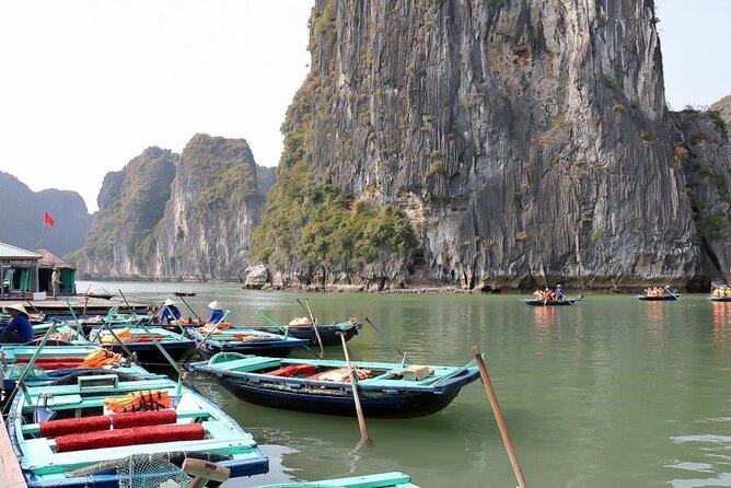 Halong Bay Full-day Cruise with Kayaking from Hanoi - Stop 3: Hang Luon Cave Area—Kayaking or Bamboo Boat (Your View Upgrade)