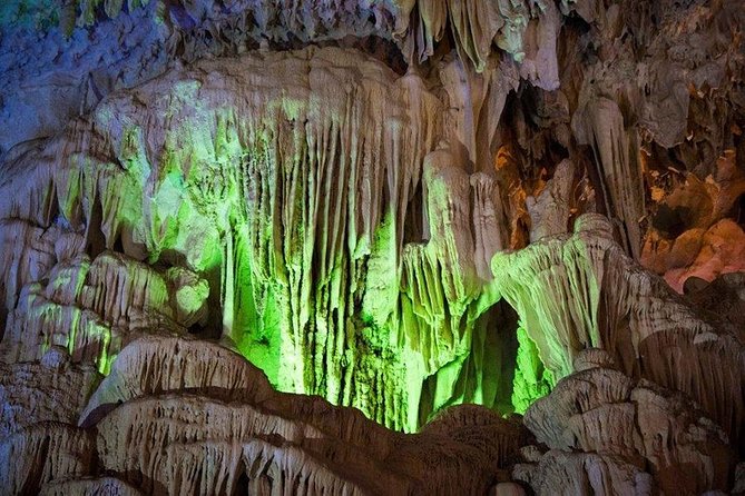 Halong Bay Full Day Tour with All-Inclusive: Boat, Kayak, Island, Cave and Lunch - Dong Thien Cung cave: the Heavenly Palace photo stop