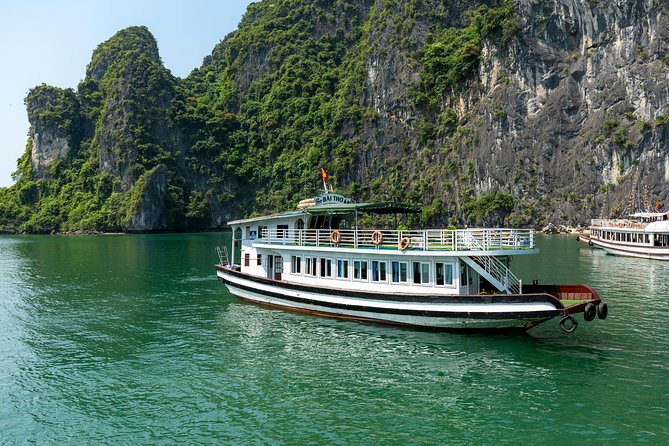 Halong bay full day trip from Hanoi: Visiting Thien Cung, Dau Go cave & Kayaking - Halong in a single day: why this cave-and-kayak plan works