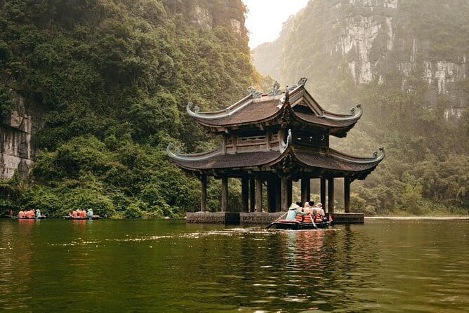 Halong Bay Full Day with All-Inclusive - Afternoon Tea, Sunbathing, and the Cruise Back to Tuan Chau