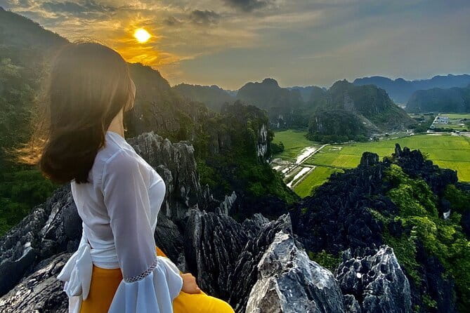Halong Bay Full Day with All-Inclusive - Crowd and Litter Reality Check on Popular One-Day Routes
