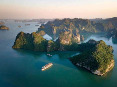 Halong Bay Luxury Cruise: Kayak&Swim,Cave, Party BEST SELLER - How the day runs: timing that keeps you from feeling rushed
