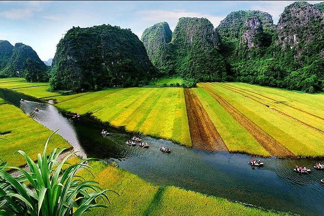 Halong Bay Shore Excursion 6 Hour Private Cruise from Cruise Port - Main Bay Cruising: Scenic Highlights for About Two Hours
