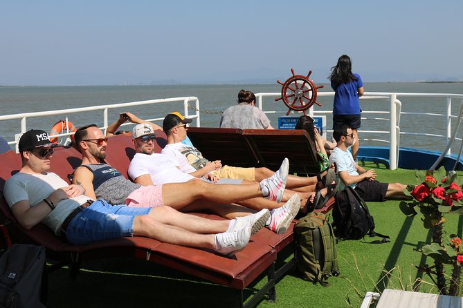 Halong Day Tour: Islands, Cave, Kayak. Lunch. Transfers - Thien Cung (Heaven Palace) Cave: Where the Day Slows Down