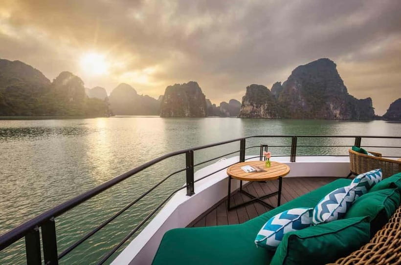 Halong & Lan Ha Bay 1-Day Catamaran Cruise from Hanoi - Key highlights at a glance