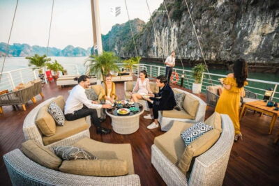 Halong & Lan Ha Bay 1-Day Catamaran Cruise from Hanoi - Hanoi Old Quarter pickup, bus break, and Tuan Chau Port arrival