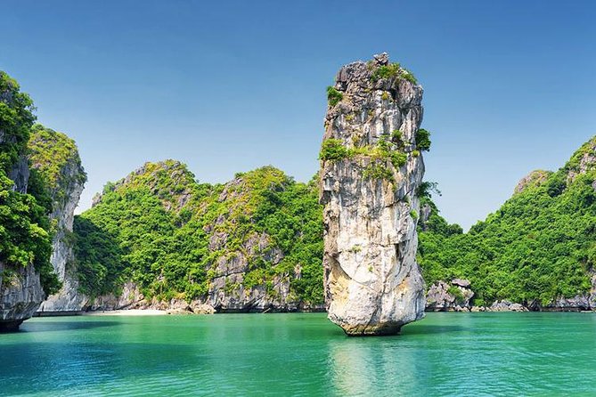 Halong Luxury Cruise Full Day Tour from Hanoi: All Inclusive - Ti Top Beach: A Breather With Good Photo Light