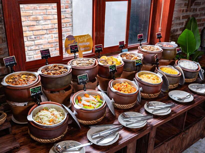 Hanoi: 2-Day Ha Long Bay Cruise, Tam Coc, Mua Caves, Hoa Lu - Lunches, water, and how to plan your energy