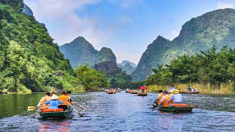 Hanoi: 2-Day Ninh Binh Excursion & Cuc Phuong Park Wildlife - Lunch in Ninh Binh: filling, local, and not complicated