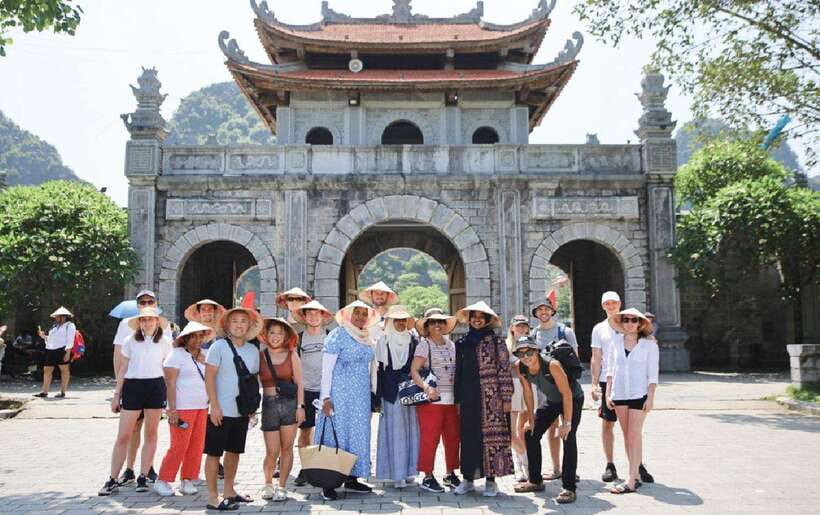 Hanoi: 2-Day Trang An, Tam Coc, Mua Caves, Hoa Lu, Bai Dinh - Price and logistics: value at about $111, plus what can add up