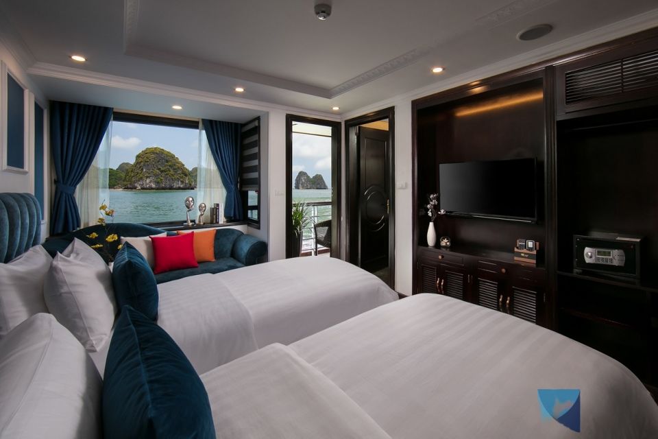 Hanoi: 3-Day Ha Long/Lan Ha Bay Cruise with Private Balcony - Day 3 cave trip: Dark Cave and Bright Cave by bamboo boat