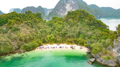 Hanoi: 3-Day Ninh Binh, Ha Long & Bai Tu Long Cruise UNESCO - Bai Dinh Temple Complex: huge, impressive, and easy to overthink