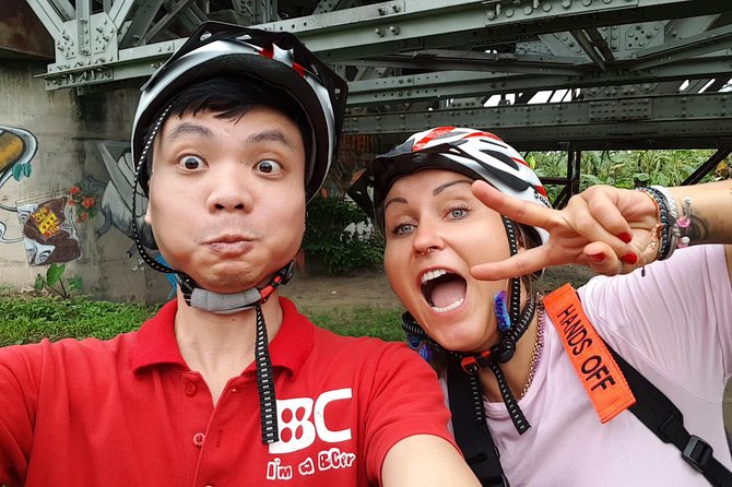 Hanoi: Amazing Morning with Bicycle - All Inclusive - Ba Dinh Square at dawn: a landmark stop with real morning energy