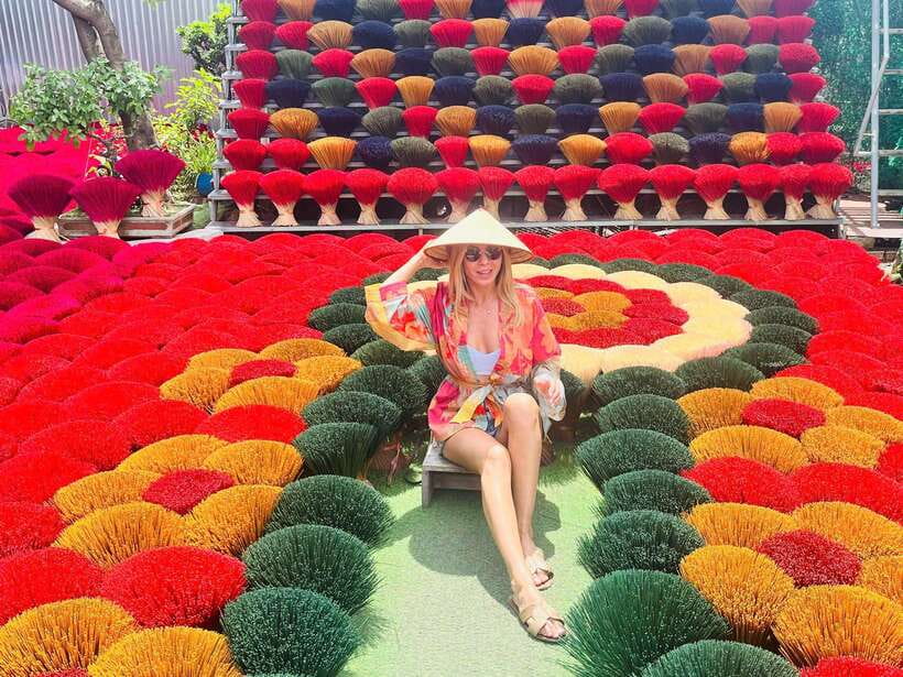 Hanoi: Artisan Tour with Incense, Hat-Making, or Ceramics - Bat Trang ceramics village: learn the craft, then try your hand at it