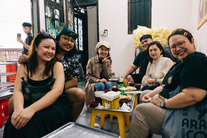 Hanoi Authentic Local Food Tasting Tour - Old Quarter walking: the real setting for Hanoi’s street food