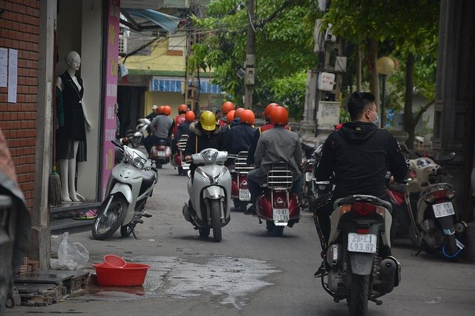 Hanoi Back Streets Vespa Tours: Hanoi Insider Vintage Vespa Tour - Passing the classics: Mausoleum, temples, lakes, and squares