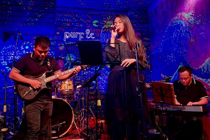 Hanoi Bar-Pub Experience Nightlife With Local Expert - The human part: why the guide matters on a night like this